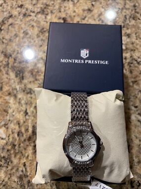 Montres Prestige Women’s Silver Bracelet Watch